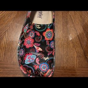 Gently worn Algeria nursing shoes